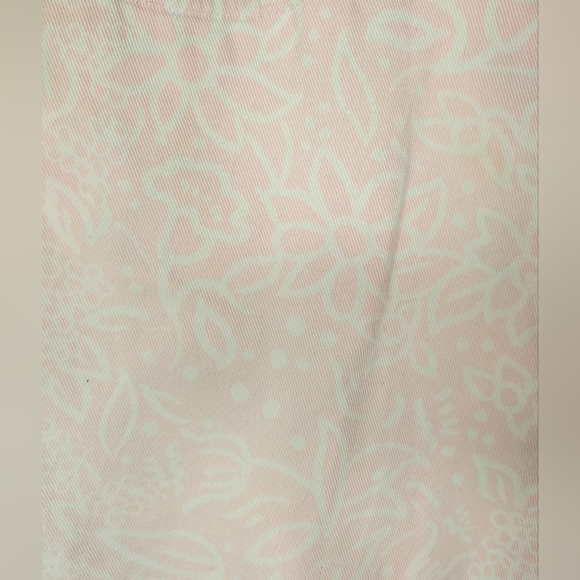 Bill Blass Pastel pink with white floral pattern denim shorts size 12 - Picture 3 of 4